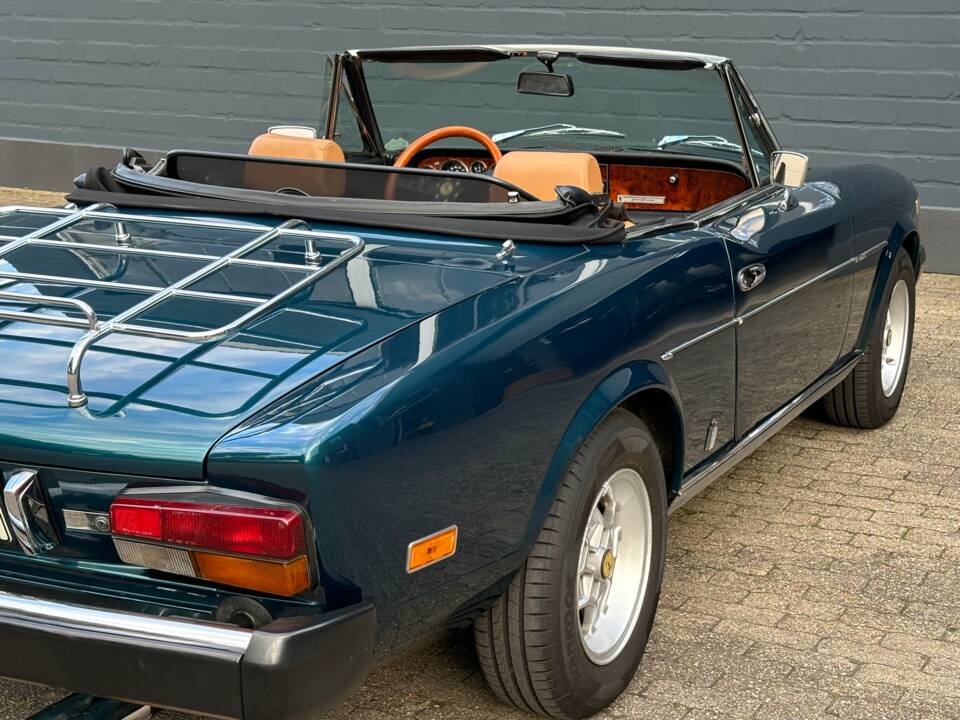 Image 11/47 de FIAT 124 Spider CS2 (1979)