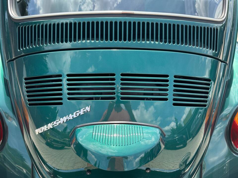 Image 26/92 of Volkswagen Beetle 1600 (1996)