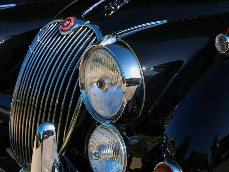 Image 19/50 of Jaguar XK 150 3.4 S DHC (1958)