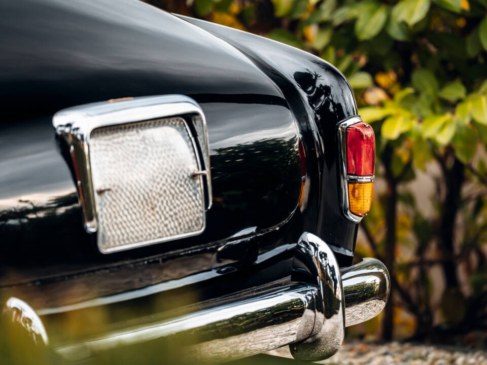 Image 13/51 of Lancia Aurelia B52 Bertone (1951)