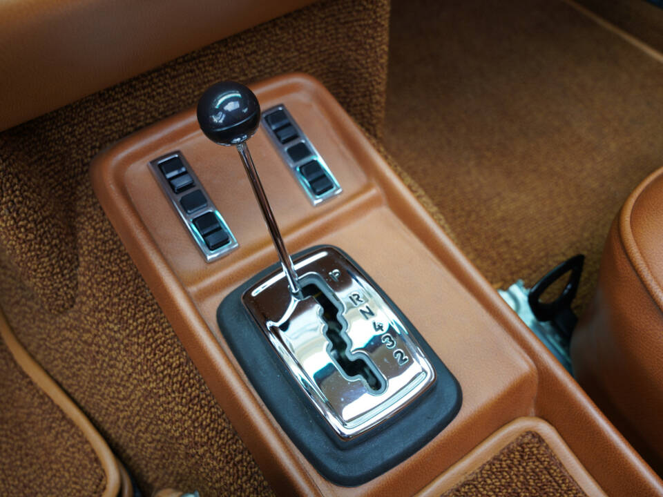 Image 27/50 of Mercedes-Benz 280 SE 3,5 (1971)
