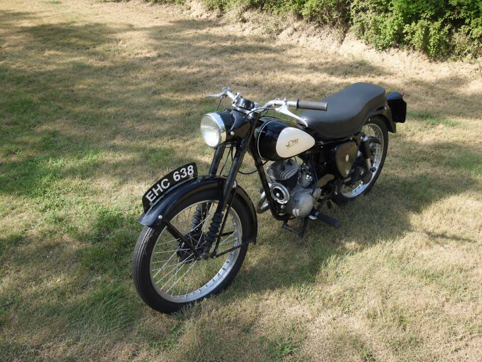 Image 4/31 of BSA Bantam Major D3 (1957)