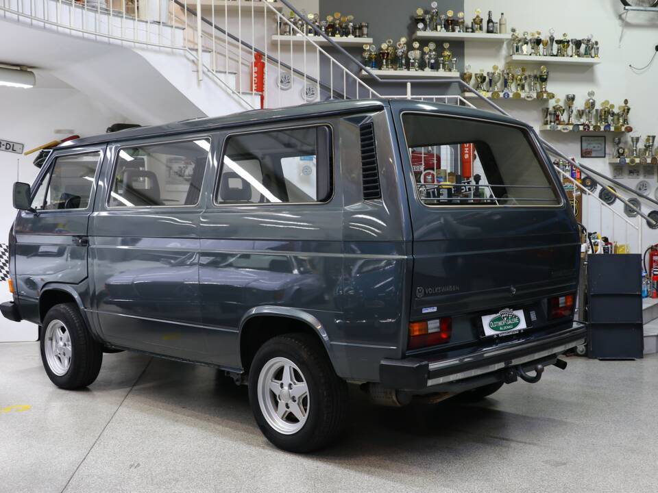 Bild 4/50 von Volkswagen T3 Caravelle GL 1.9 (1987)