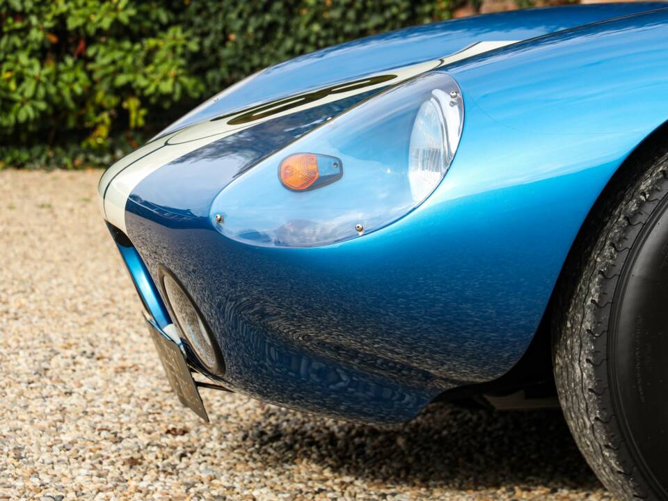 Afbeelding 23/50 van Shelby Daytona Cobra Coupe (1964)