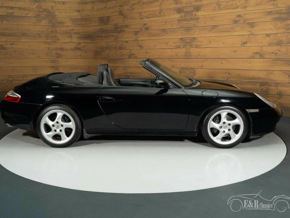 Imagen 15/19 de Porsche 911 Carrera (2001)