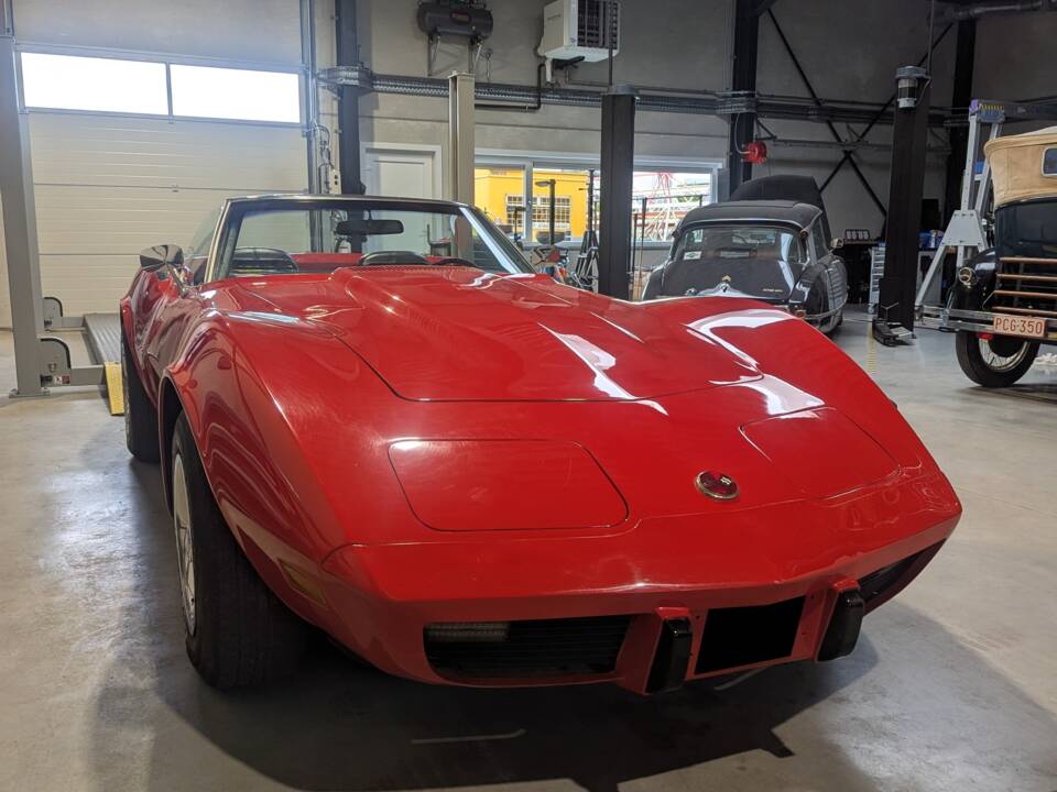 Image 25/50 of Chevrolet Corvette Stingray (1975)