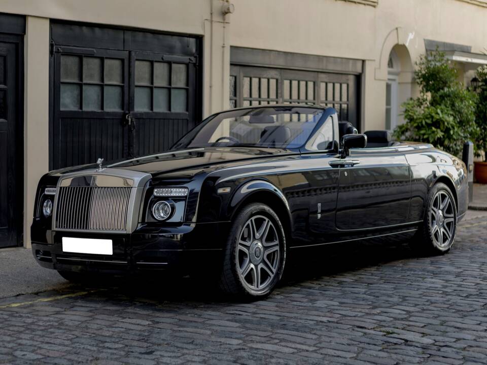 Image 6/34 of Rolls-Royce Phantom DHC (2008)