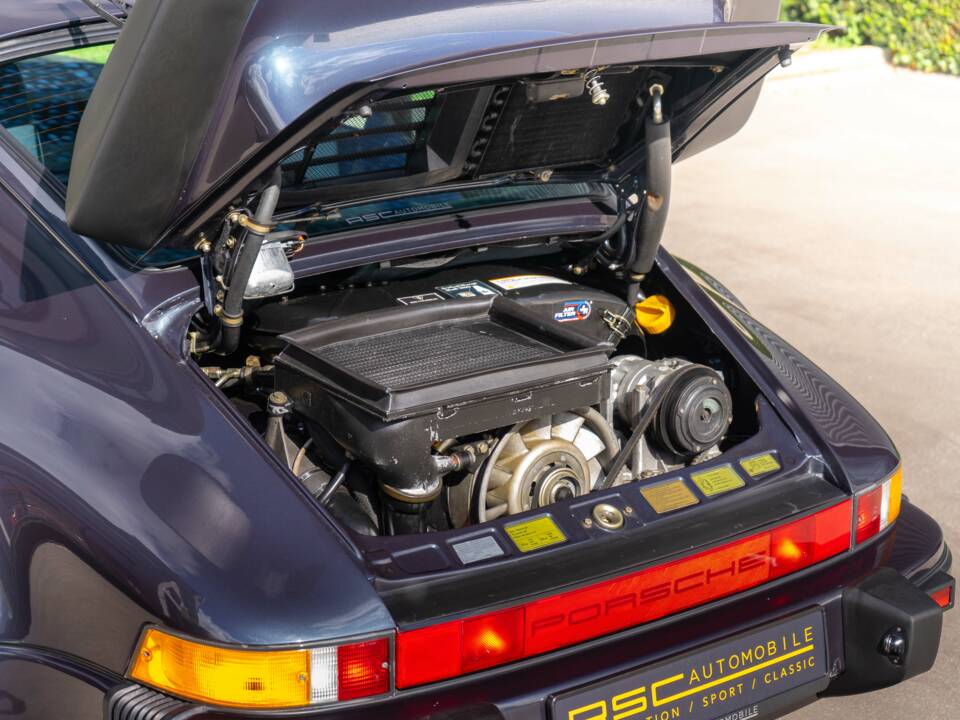 Imagen 20/33 de Porsche 911 Turbo 3.3 (1988)