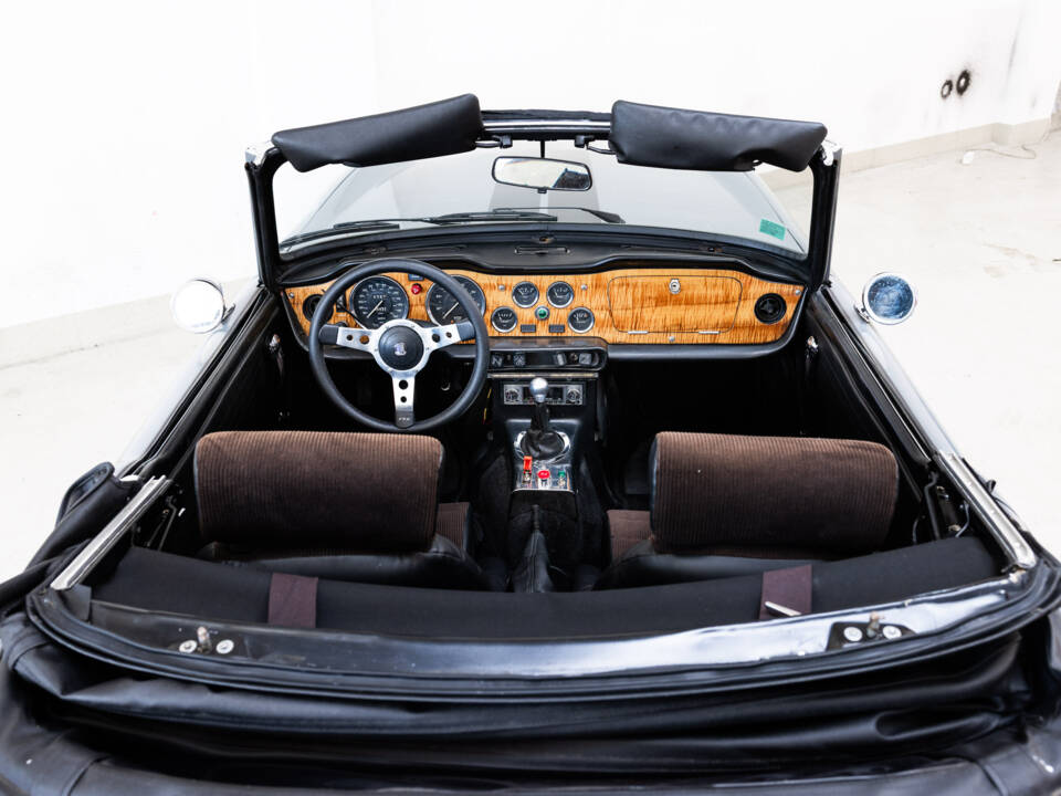 Imagen 14/28 de Triumph TR 6 (1975)
