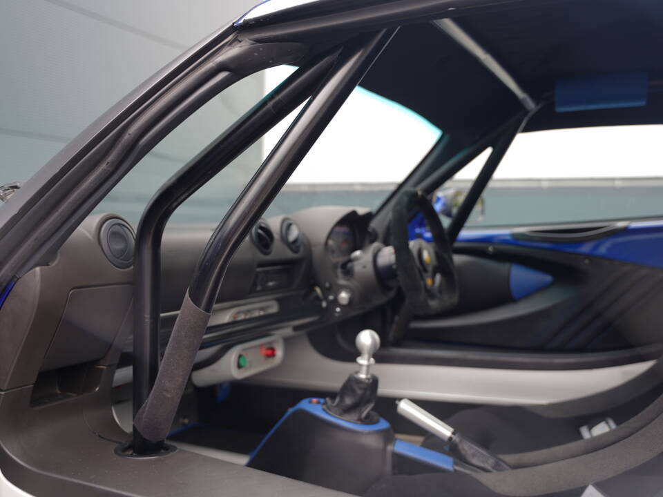 Image 32/50 of Lotus Exige S 240 (2008)
