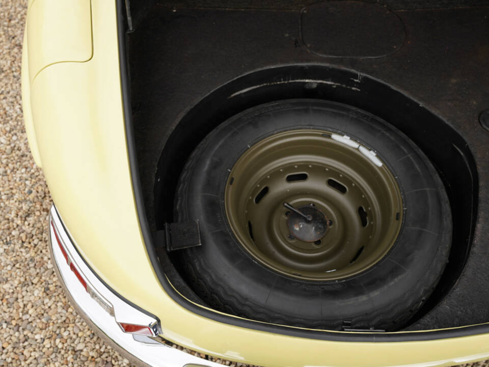 Imagen 44/50 de Mercedes-Benz 300 SL Roadster (1961)