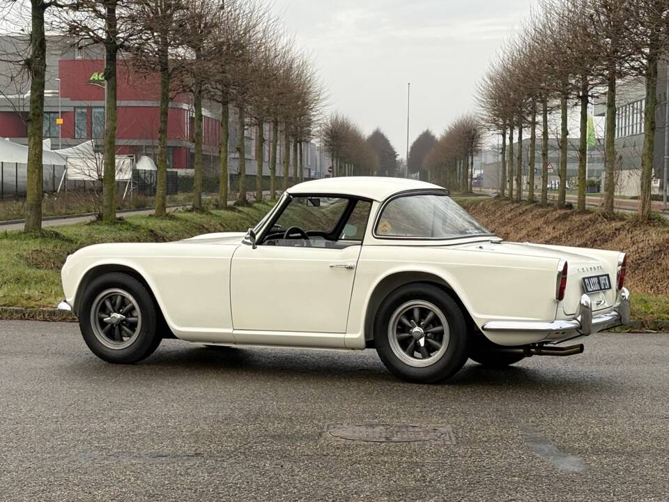 Afbeelding 17/40 van Triumph TR 4 (1963)