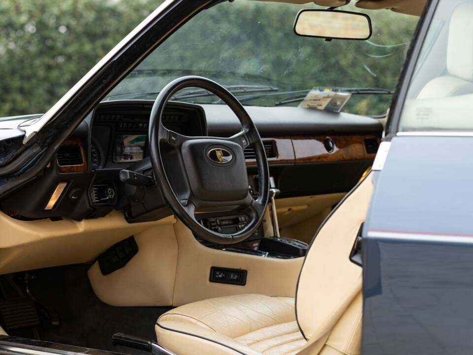 Bild 36/50 von Jaguar XJS 5.3 V12 (1990)