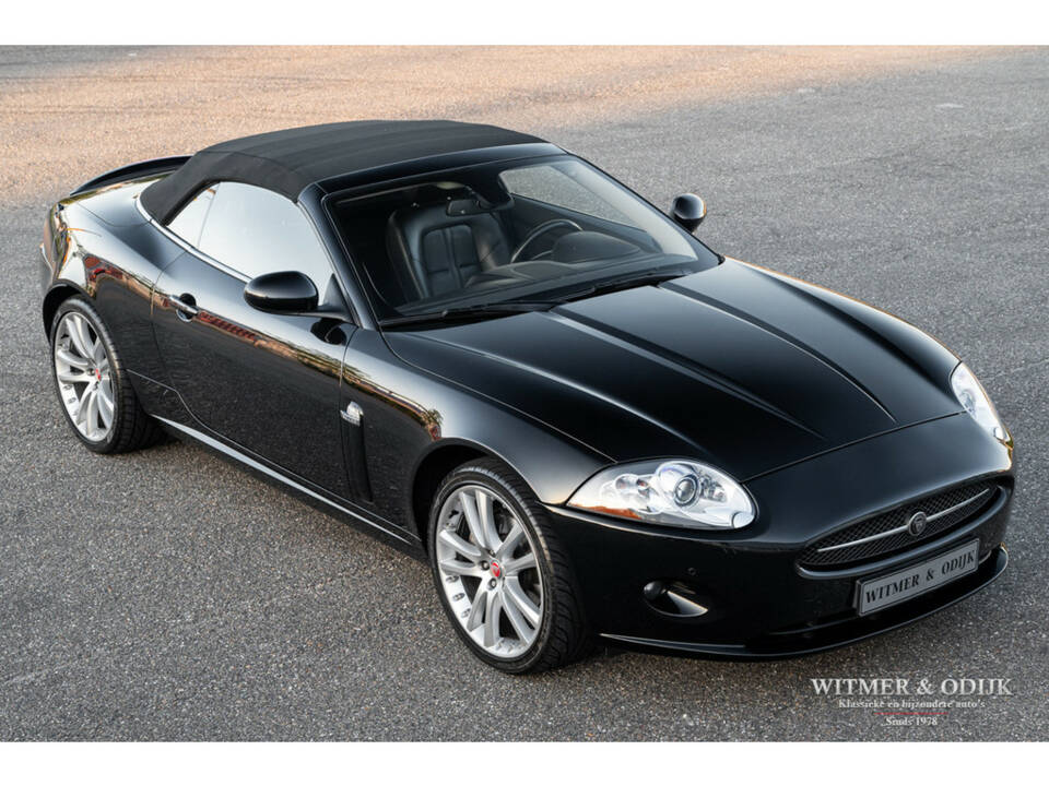 Image 2/37 of Jaguar XK 4.2 (2006)