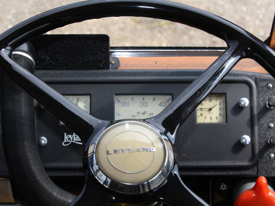 Immagine 13/25 di Leyland Tiger Cub (1957)