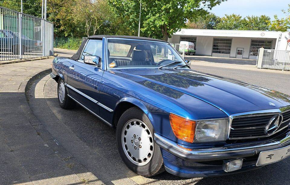 Afbeelding 6/34 van Mercedes-Benz 300 SL (1988)