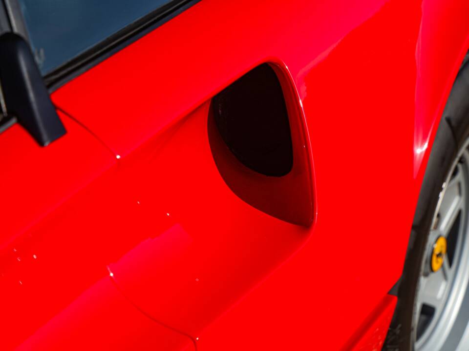 Image 25/50 de Ferrari 308 GTB (1977)