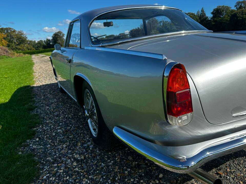 Afbeelding 28/53 van Maserati 3500 GT Touring (1961)