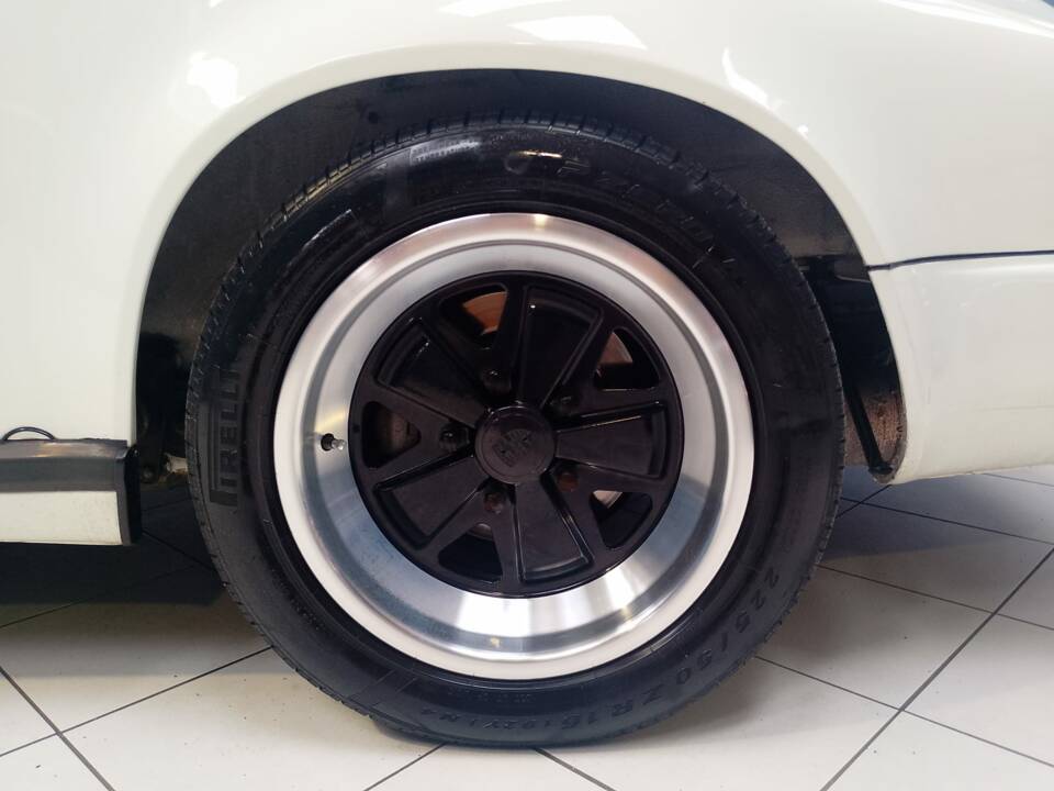 Bild 53/77 von Porsche 911 Carrera 3.2 (1984)