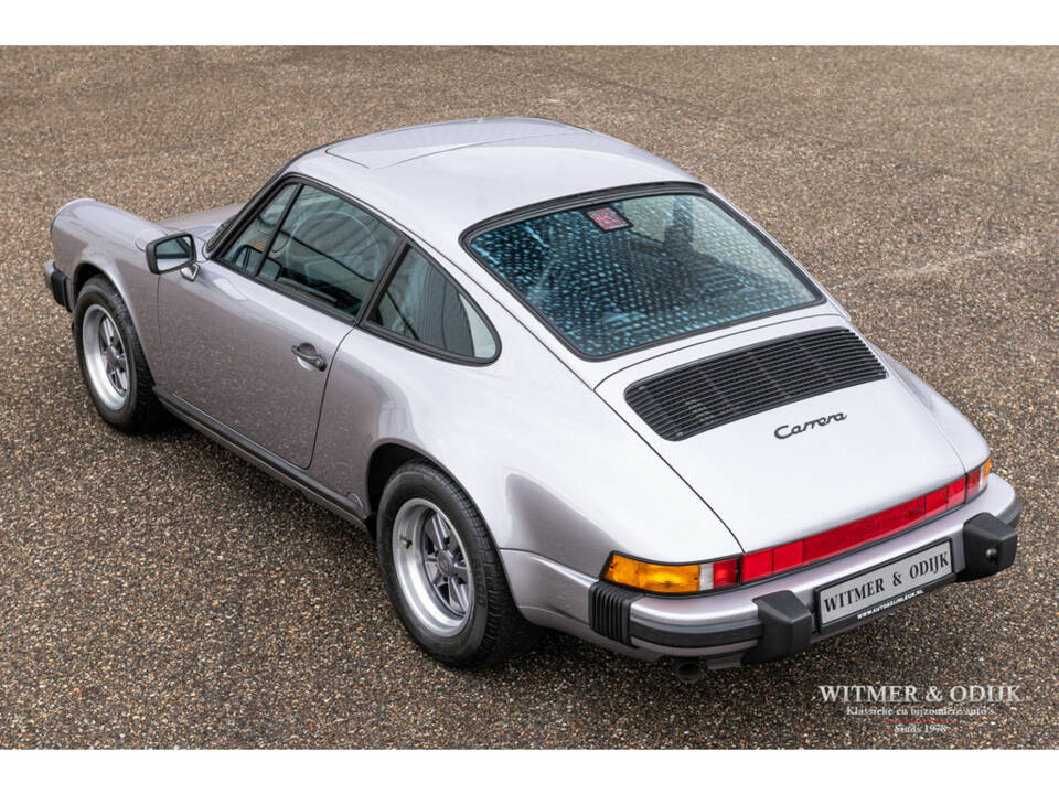 Immagine 3/32 di Porsche 911 Carrera 3.2 &quot;25 years 911&quot; (1988)