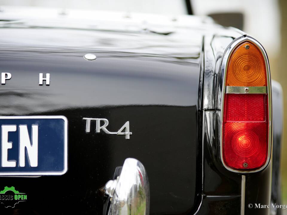 Image 29/37 of Triumph TR 4 (1965)