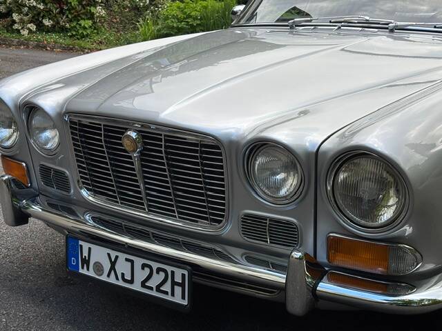 Bild 8/15 von Jaguar XJ 6 4.2 (1972)