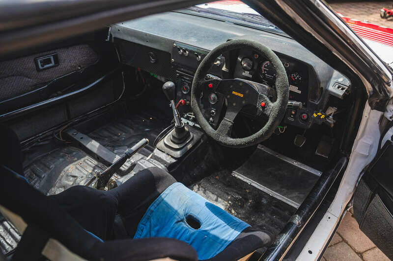 Image 2/5 of Toyota Supra (1985)