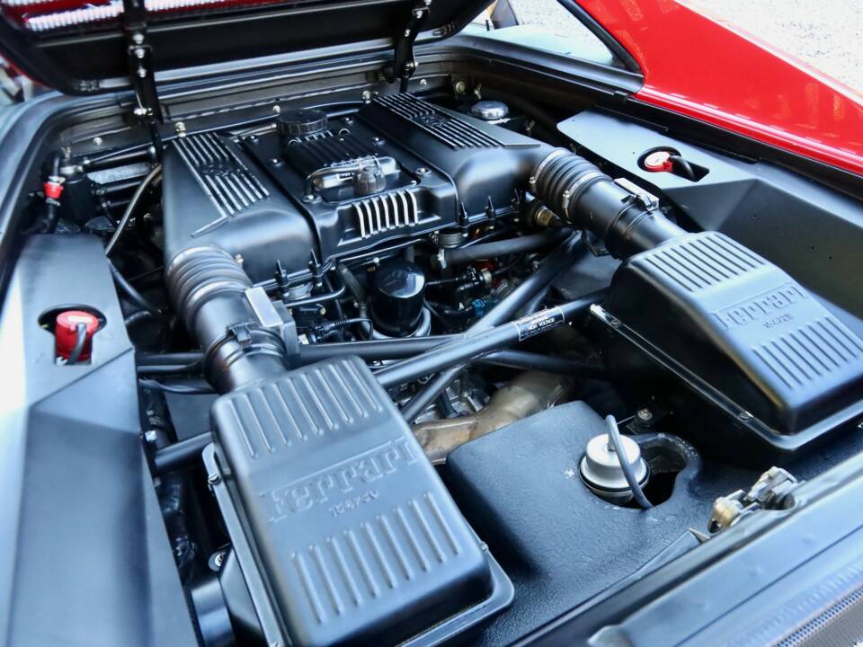 Image 25/50 de Ferrari F 355 Berlinetta (1996)