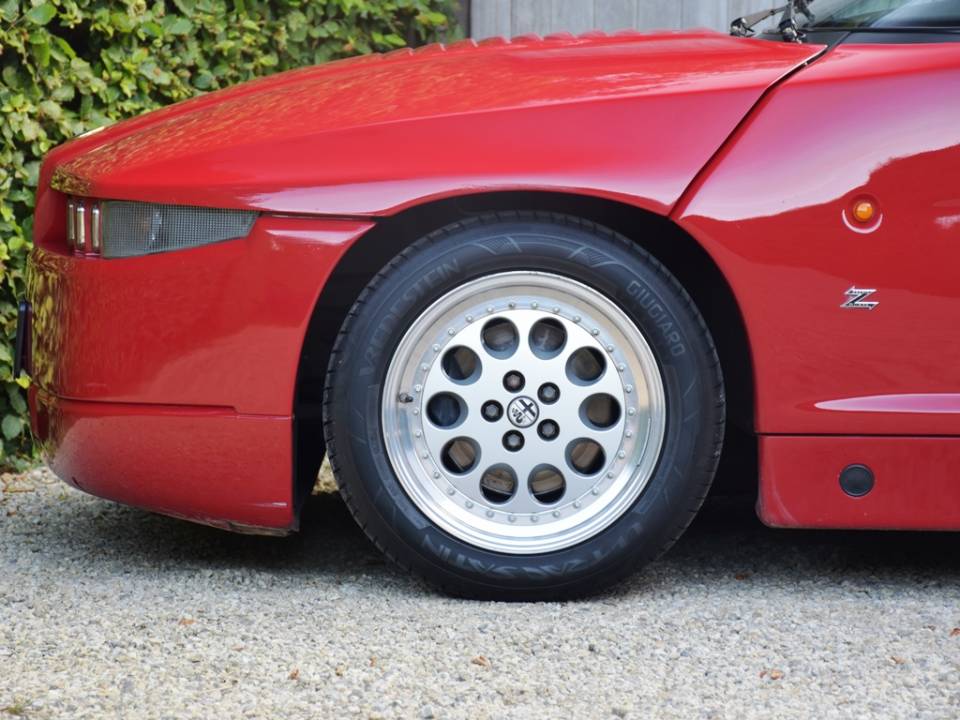 Immagine 18/39 di Alfa Romeo SZ (1990)