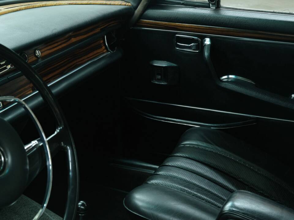 Afbeelding 34/70 van Mercedes-Benz 300 SEL (1968)