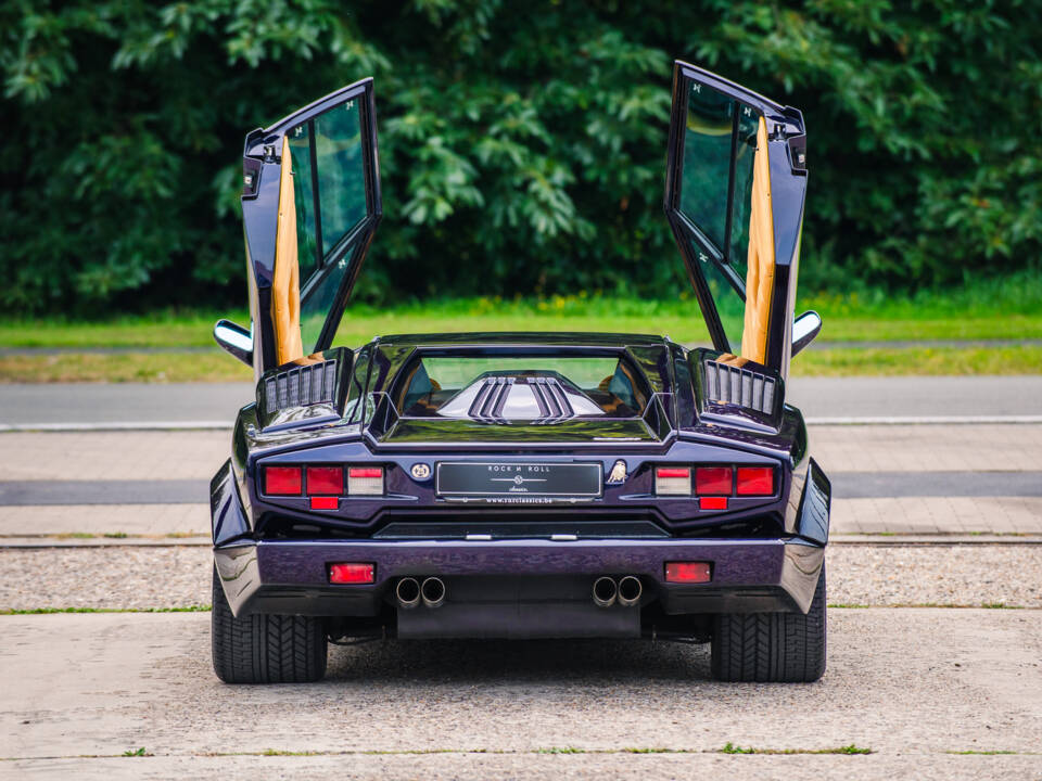 Image 13/39 de Lamborghini Countach 25th Anniversary (1990)