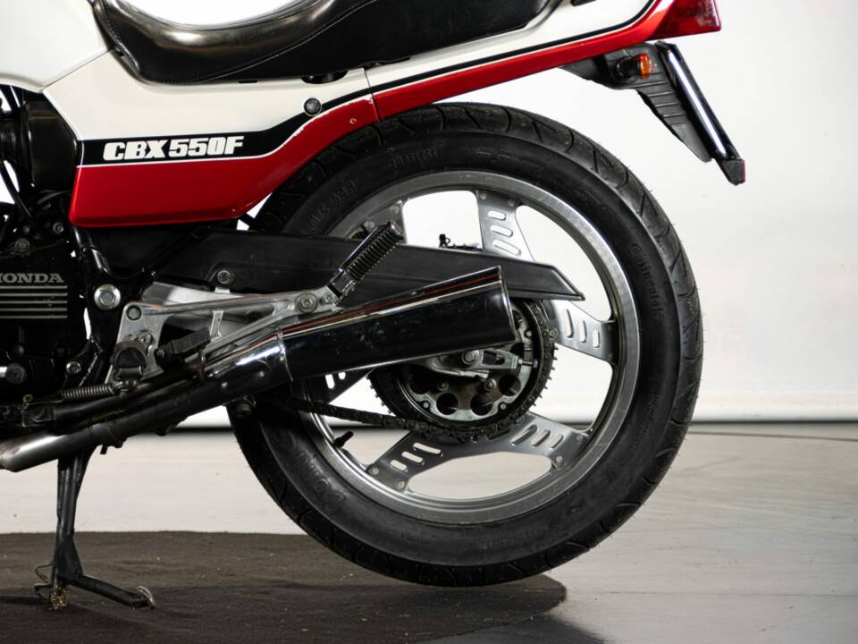 Immagine 17/50 di Honda CBX 550 F (1982)