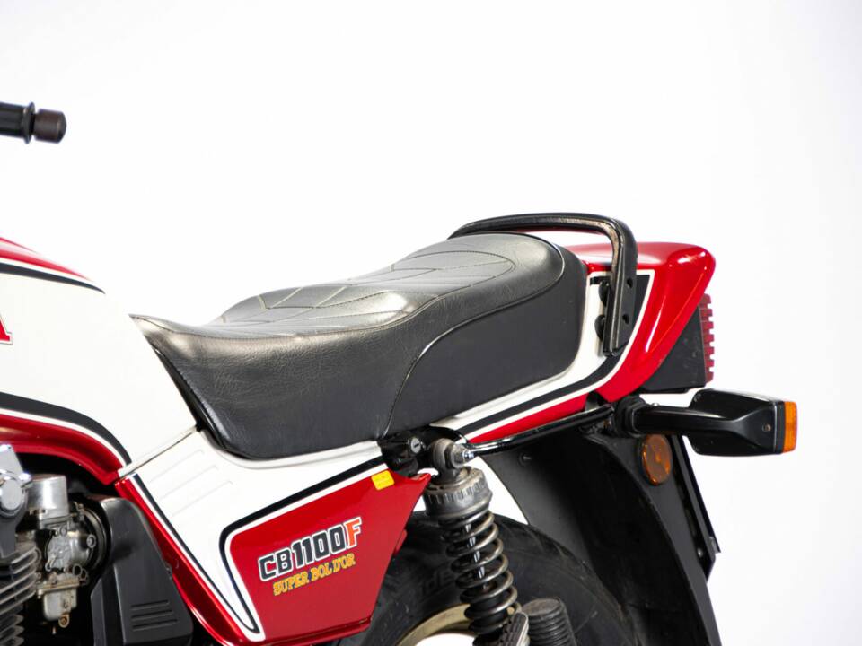 Bild 45/50 von Honda CB 1100 F Super Bol d´Or (1983)