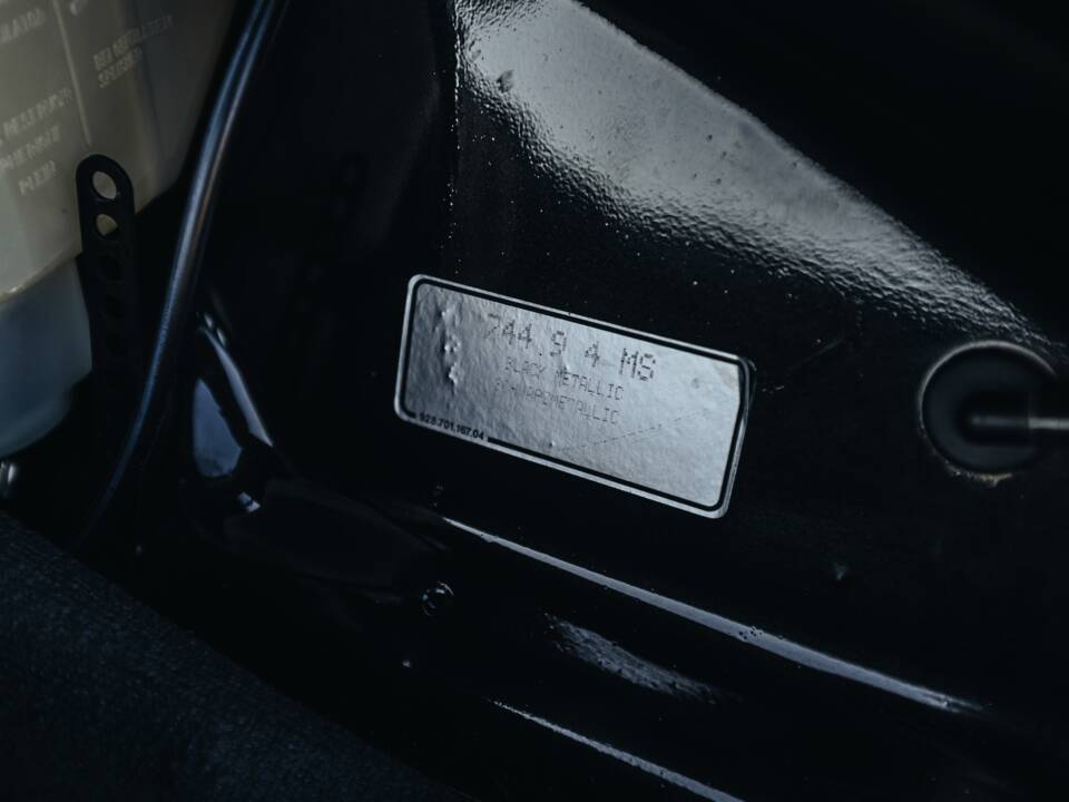 Bild 38/39 von Porsche 911 Carrera 4 (1993)