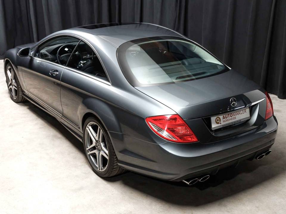 Image 25/32 of Mercedes-Benz CL 63 AMG (2007)