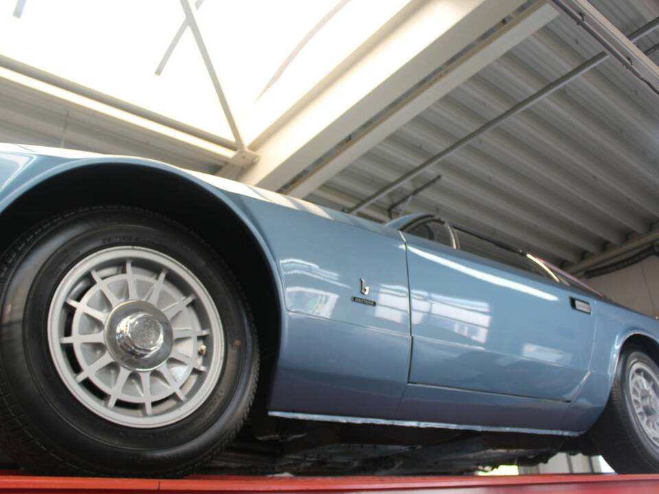 Image 8/50 of Maserati Khamsin (1976)