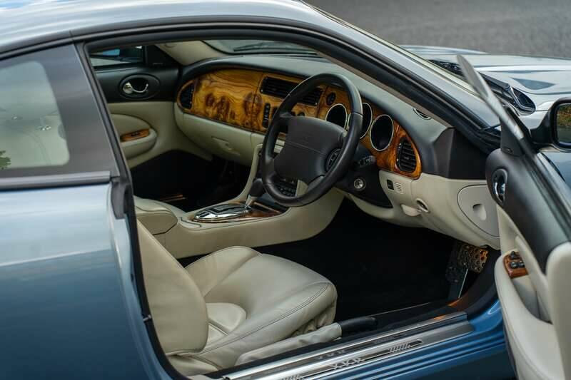 Afbeelding 20/50 van Jaguar XKR (2006)
