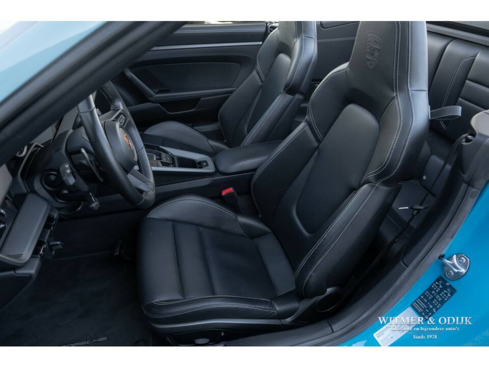 Image 6/42 of Porsche 911 Carrera (2020)