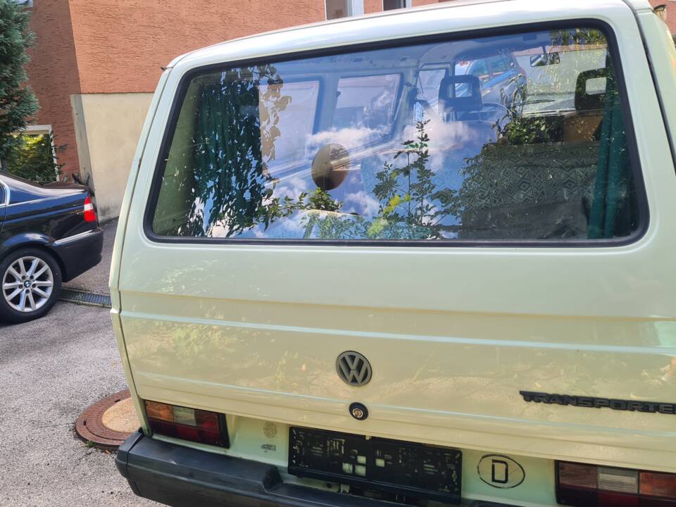 Image 18/18 of Volkswagen T3 Bus 2.1 (G-Kat) (1989)