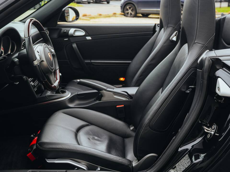 Image 17/27 de Porsche 911 Carrera 4S (2009)