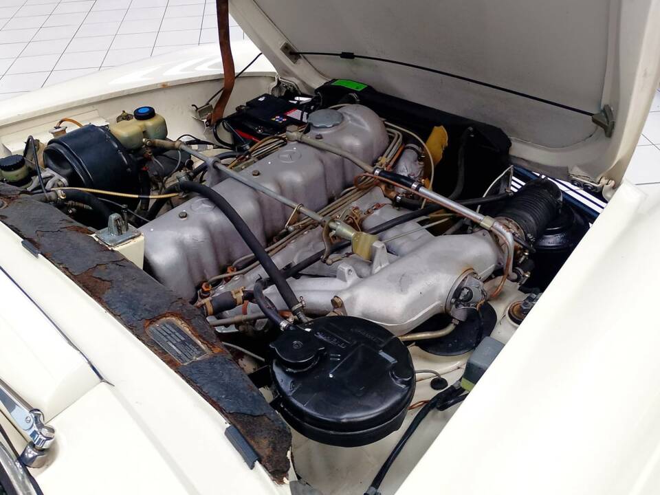 Bild 65/79 von Mercedes-Benz 230 SL (1965)