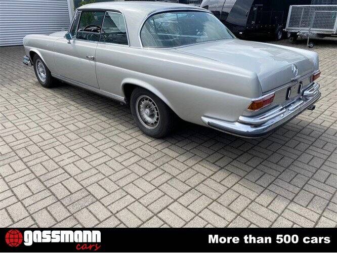 Image 7/15 de Mercedes-Benz 280 SE 3,5 (1970)