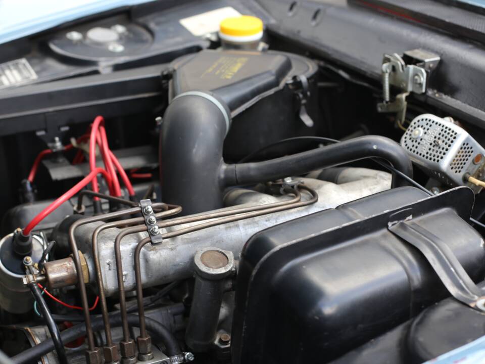 Image 48/56 of Peugeot 404 Coupé (1968)