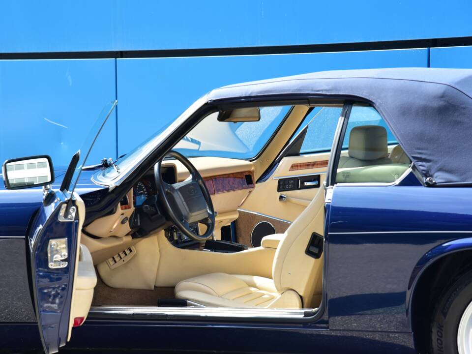 Bild 13/17 von Jaguar XJS 6.0 (1994)