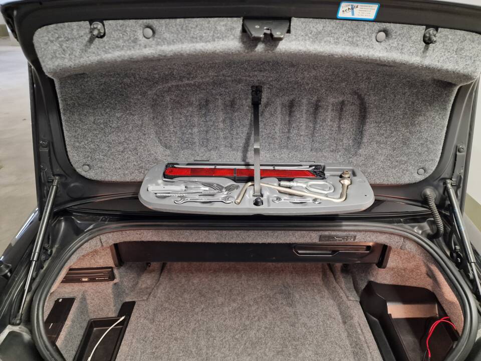 Immagine 26/61 di BMW 330Ci (2004)