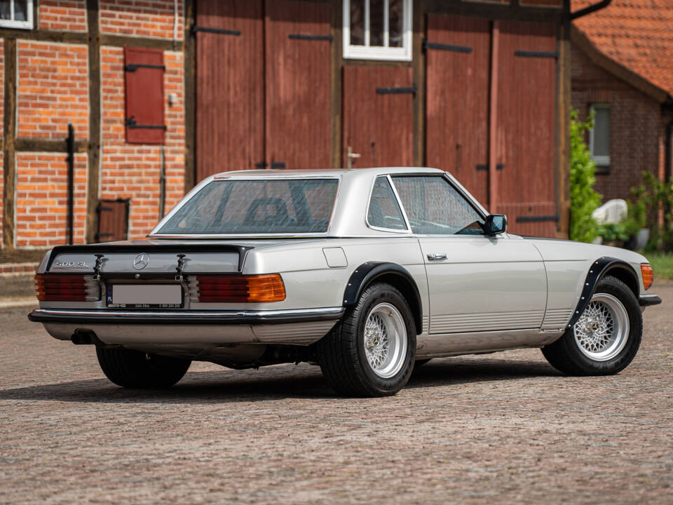 Image 14/68 of Mercedes-Benz 500 SL (1984)