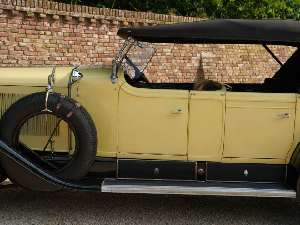 Image 16/50 of Cadillac Series 341 (1928)