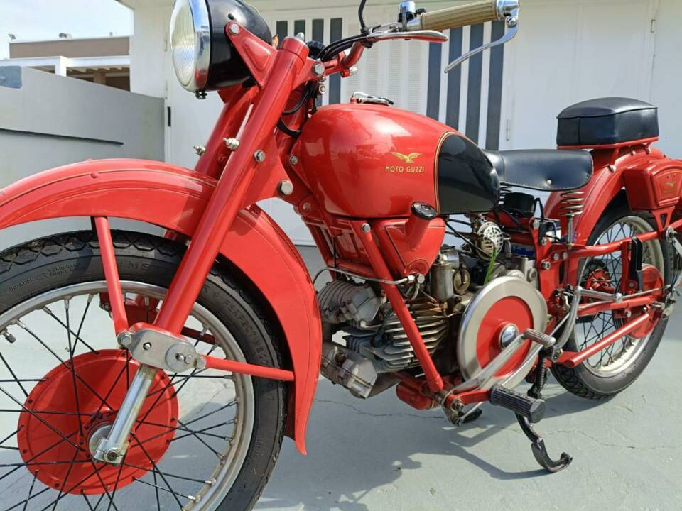 Afbeelding 27/42 van Moto Guzzi DUMMY (1960)