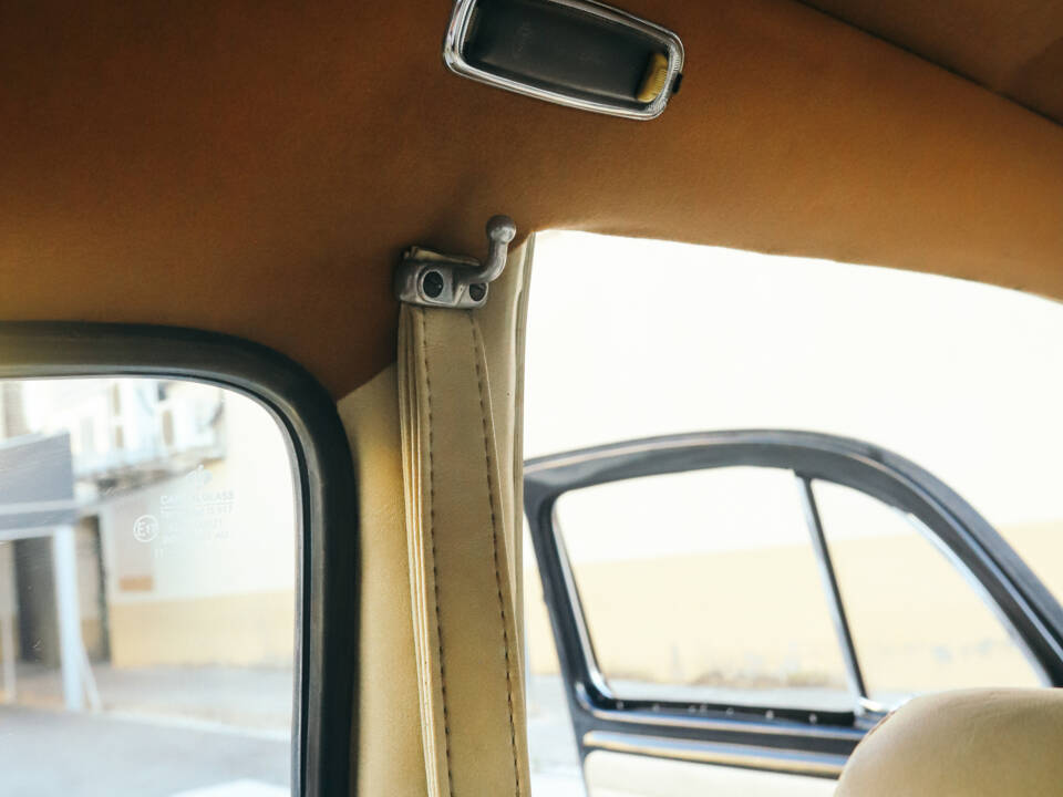 Image 94/130 of Volkswagen Beetle 1200 Export &quot;Oval&quot; (1954)