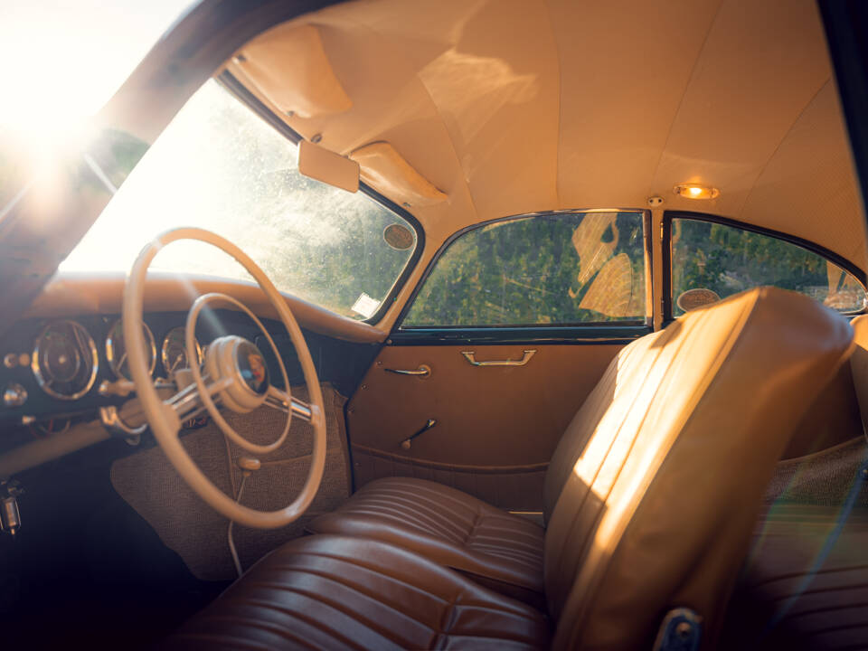 Image 14/80 of Porsche 356 A 1600 (1958)